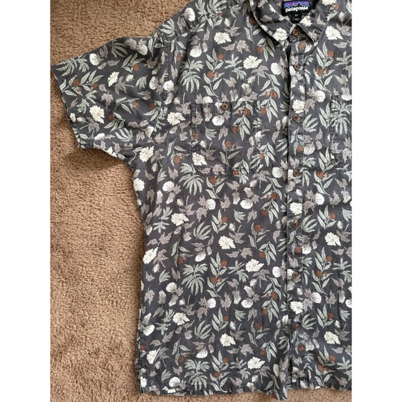 Patagonia Men's‎ Size 2XL Short Sleeve Button Down Shirt Floral Print Brown - Picture 3 of 7